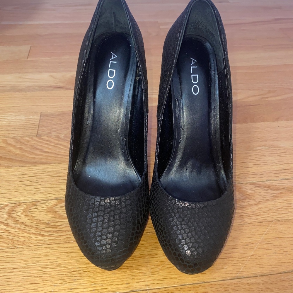 Aldo High Heels Size 8.5 Color Black